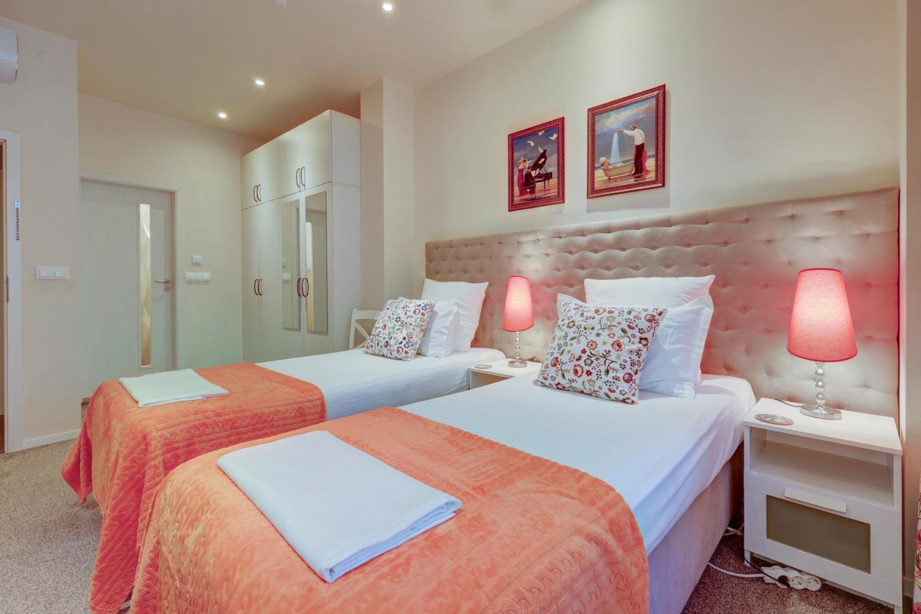 City Boutique Inn Варна Экстерьер фото