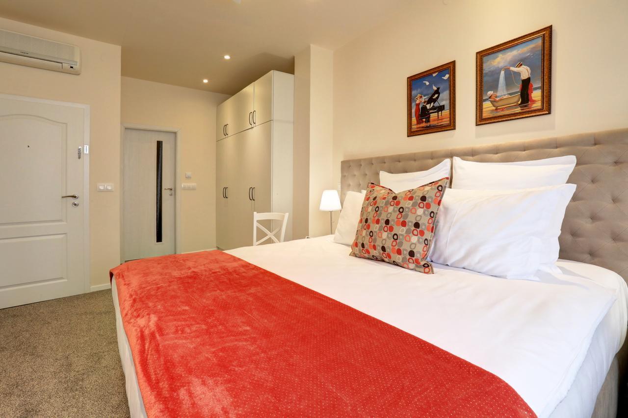City Boutique Inn Варна Экстерьер фото